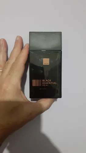 Perfume Black Essential Real, Avon, 100ml (contém 85ml), sem caixa