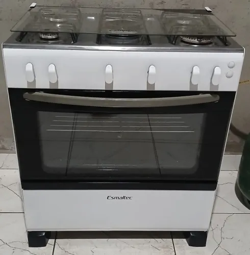 Vendo fogão 5 bocas (esmaltec)