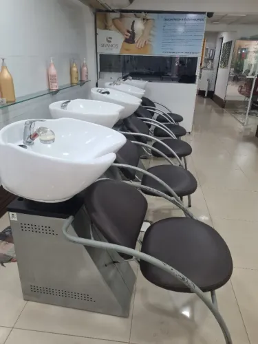 Lavatórios para salão de beleza (5 unidades disponíveis)