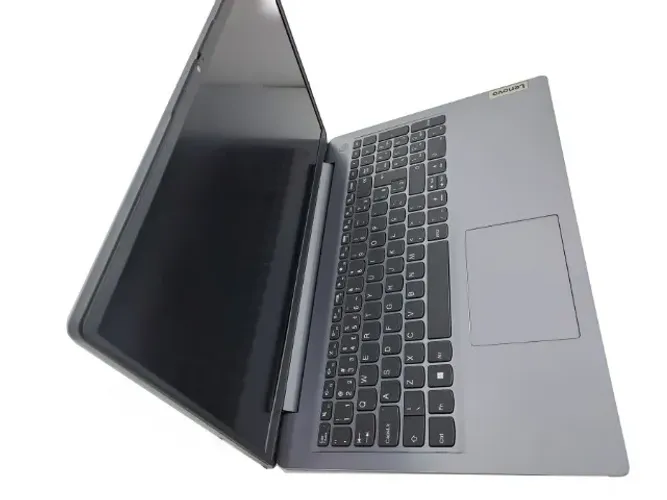 LENOVO IDEAPAD 3 com Processador AMD RYZEN 7 Quinta Geração - RAM 8GB - HD 256GB SSD