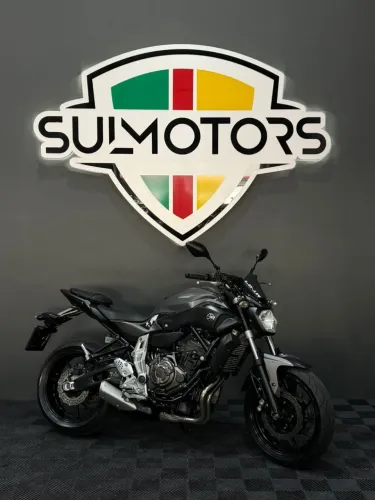 YAMAHA MT07 ABS IMPECÁVEL ZERADA SUL MOTORS
