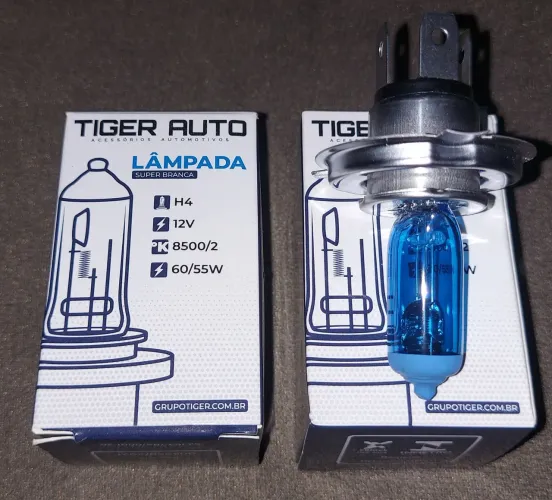 Par de Lâmpadas de Faróis H4 Novas