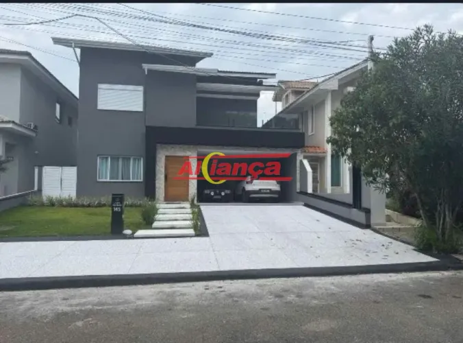 Casa em condomínio fechado no Arujá Ville próximo ao centro de Arujá