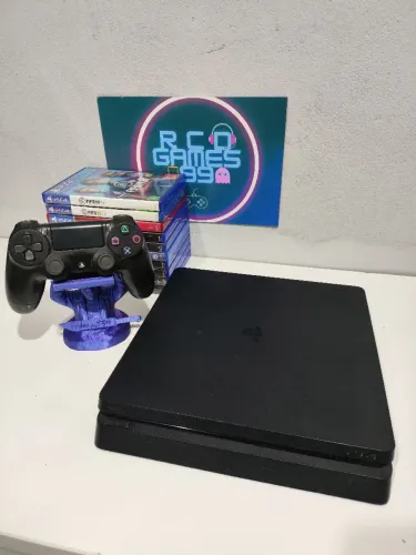 PlayStation 4 slim - Completo - 2 jogos a escolha