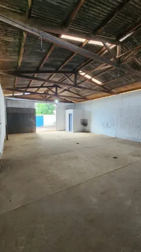 Imóvel para aluguel possui 128 metros quadrados em Jardim Adelaide - Hidrolândia - GO