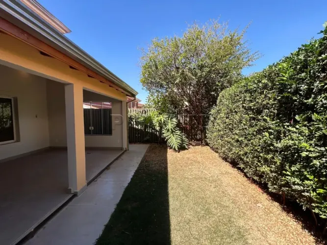 Sobrado em condomínio fechado com 213,84m², bairro Bosque dos Juritis, Zona Sul de Ribeirã