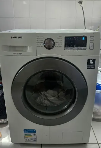 Lava e seca Samsung WD11M 127v