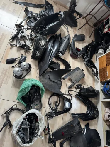 Peças para Honda PCX modelo novo, chama q faço preço 