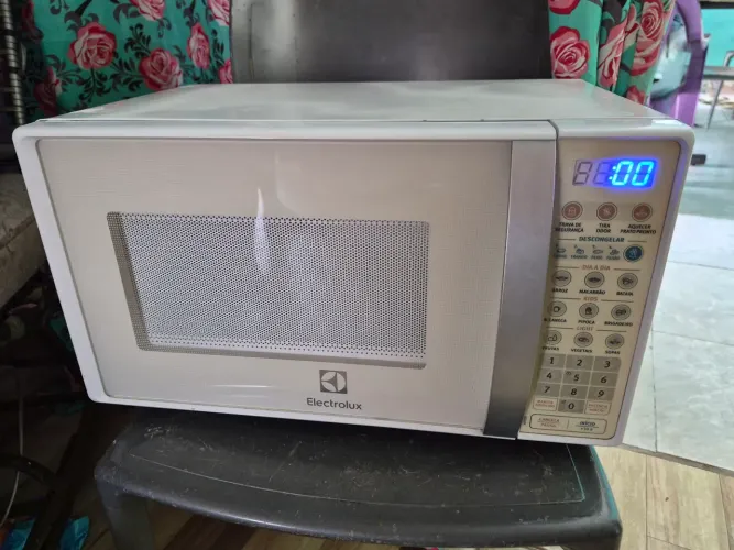 Microondas Electrolux 21L