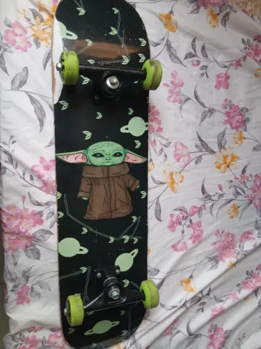 Vendo skate em bom estado de conservação 