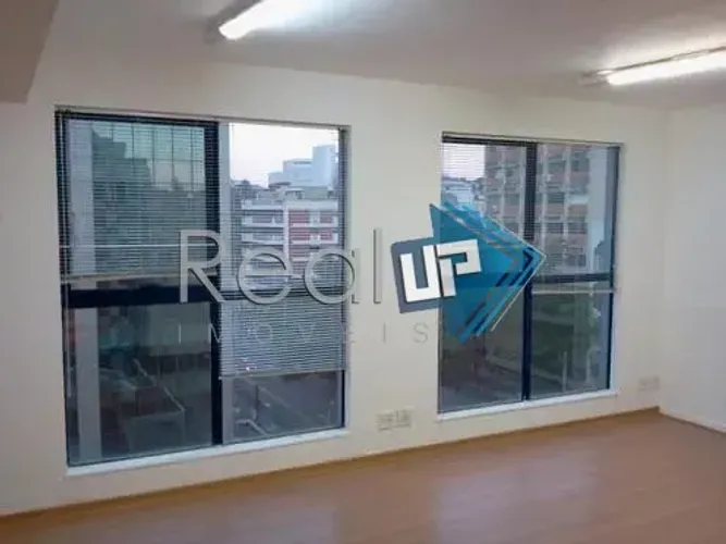 Excelente Sala no Jardim Botânico