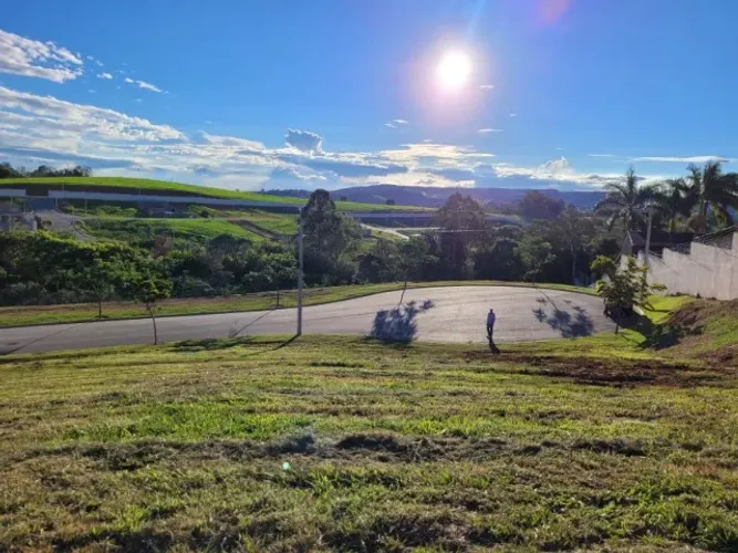 Terrerno de 587m2 com o melhor por do sol e na melhor localização de Itatiba