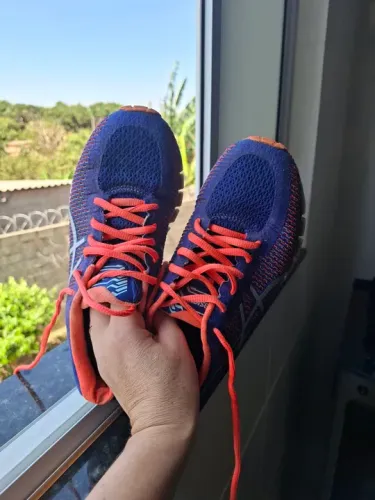 Tênis asics