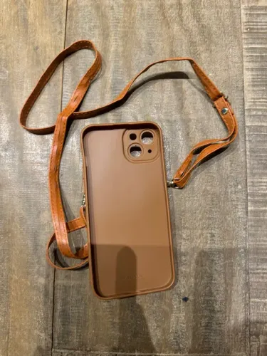 Capa bolsa celular IPhone 15 Plus caramelo