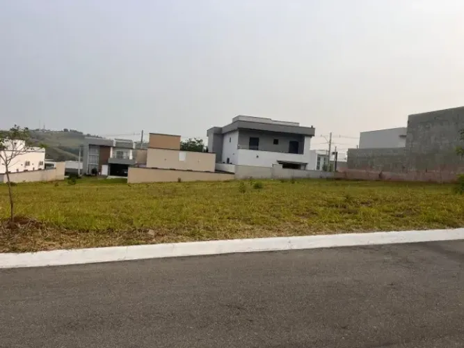 Oportunidade Lindo lote de 250m2 Condomínio Vale dos Cristais