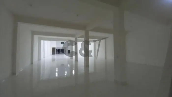 Ponto Comercial com 700m² para Alugar em Santo Amaro - São Paulo/SP