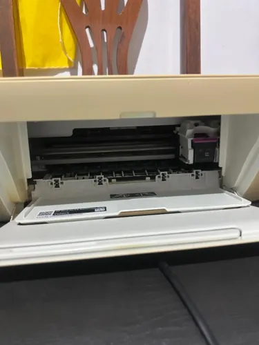 Impressora HP DeskJet Ink Advantage 2676 + 1 cartucho 