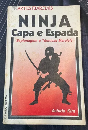 Livro Artes Marciais Ashida Kim Livreto Ninja Capa e Espada