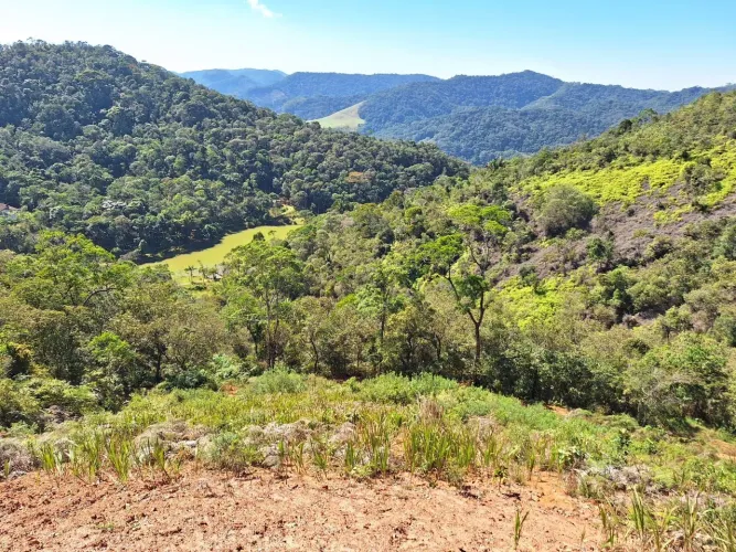Sítio, terreno, em Marechal Floriano. 