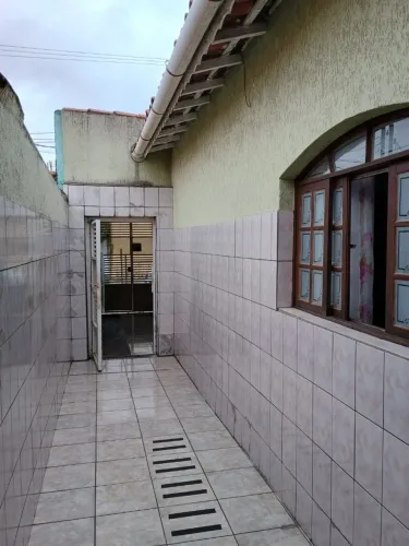 Vendo Casa Vila Figueira (aceita financiamento bancário)