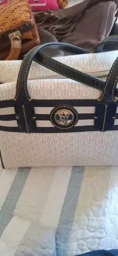 Linda bolsa de mão Victor Hugo, ORIGINAL, pouco uso.