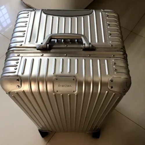 Mala RIMOWA TRUNK seminova