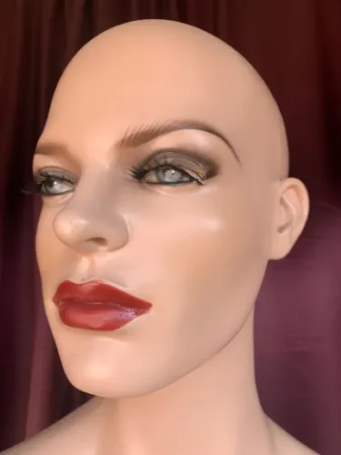 Manequim  feminina 