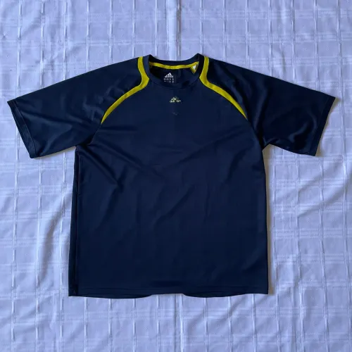Camiseta Adidas Retrô | [tam G] - @urbebrecho