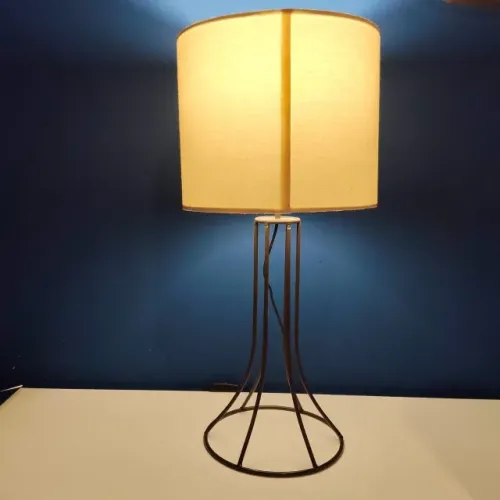 Abajur Moderno em Ferro e Tecido - 63,5 cm - Tok & Stok