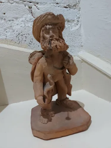Escultura de Barro Pescador Antiga