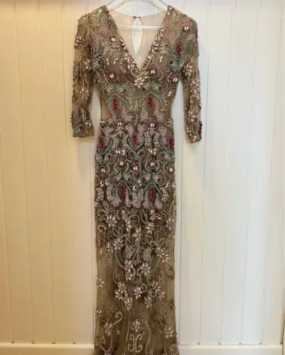 Vestido com pedrarias - PATBO 