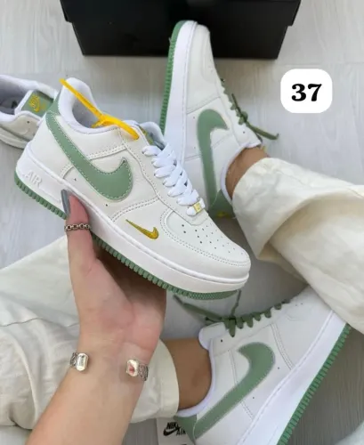 *SAPATOS FEMININOS (NUMERAÇÕES DDISPONÍVEIS NAS FOTOS)*<br><br>*POR APENAS: R$100
