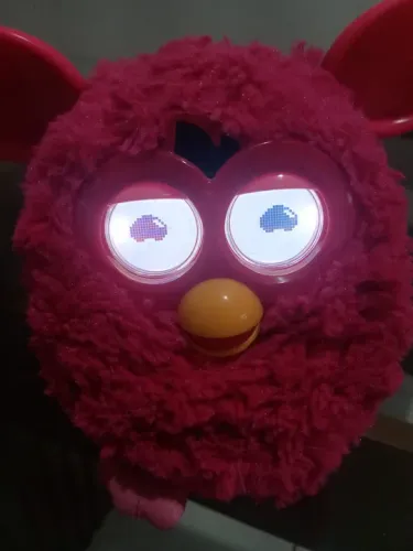 Furby Eletrônico rosa