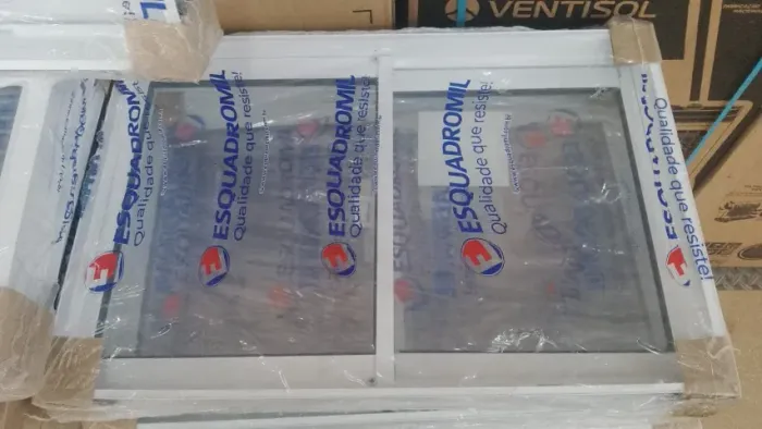 Basculante ALumínio Branca 40x60 a vista R$199,90