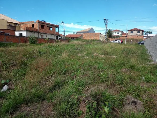Terreno à venda, 318 m² por R$ 70.000,00 - Parque Alves Branco II - Araruama/RJ