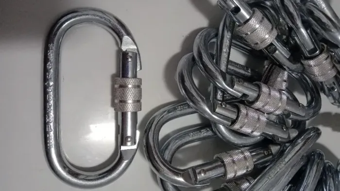 Alpinismo industrial - Mosquetões