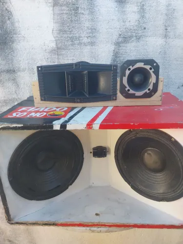 Caixa de som fone de 10 