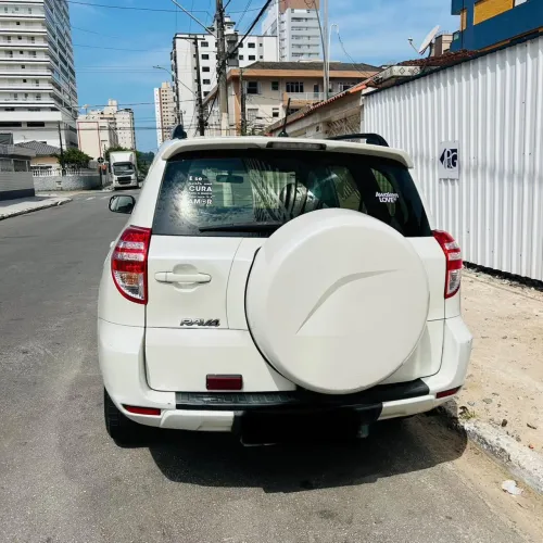 Toyota RAV4 2.4 4X2 16V 170cv Aut. 2011