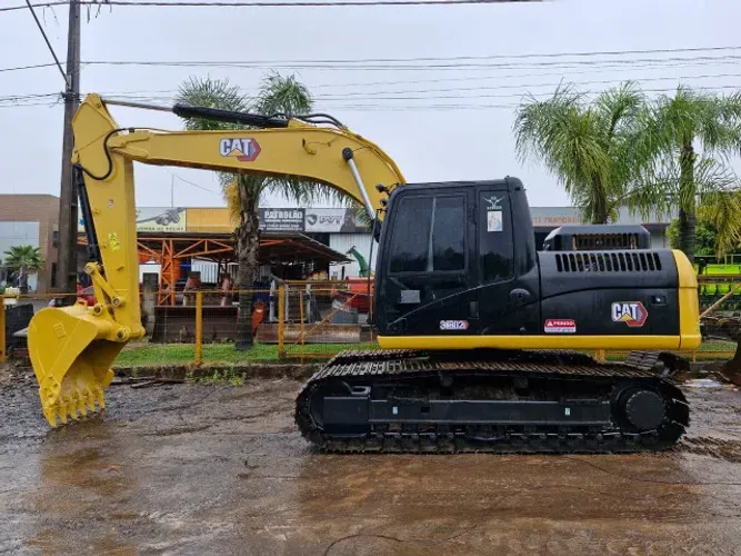 Escavadeira Caterpillar 318d2l ano 2019 com 9.700 horas