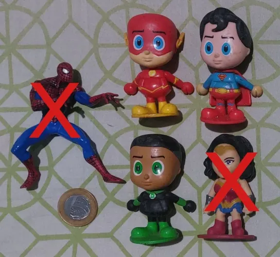 Coleção de Super-Heróis em Miniatura