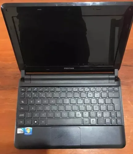 Netbook Positivo Mobo 5500 Com Defeito Para Retirar Peças