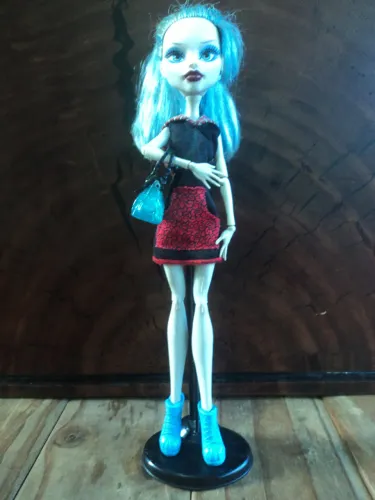 Ghoulia - Scaris