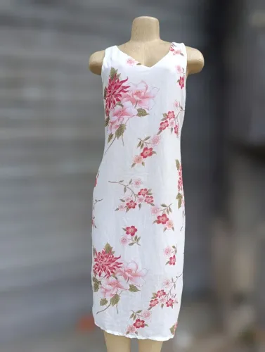 Vestido longo floral branco lindíssimo