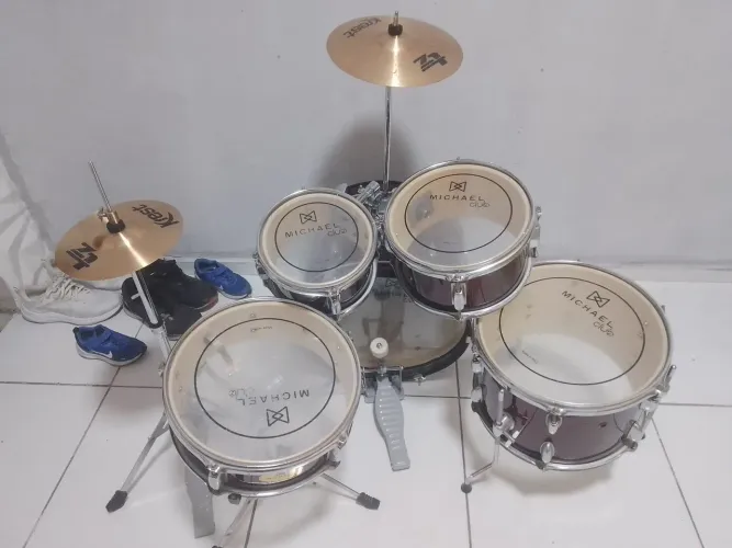 Bateria profissional infantil