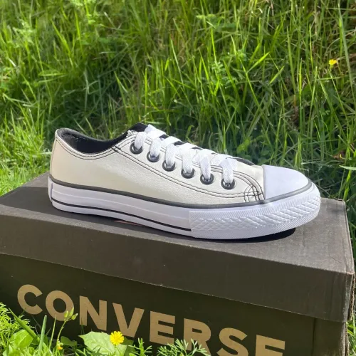 Tênis Courino branco feminino Casual