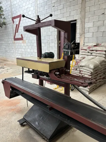 Seladora com esteira automática 