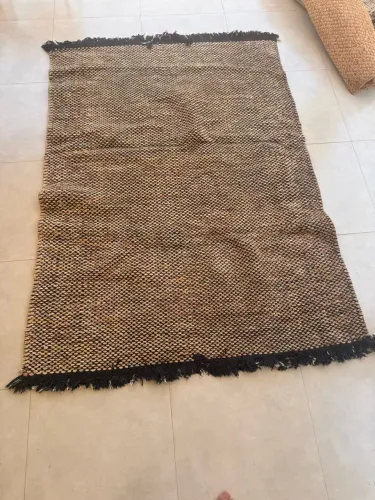 Tapete Preto e Laranja