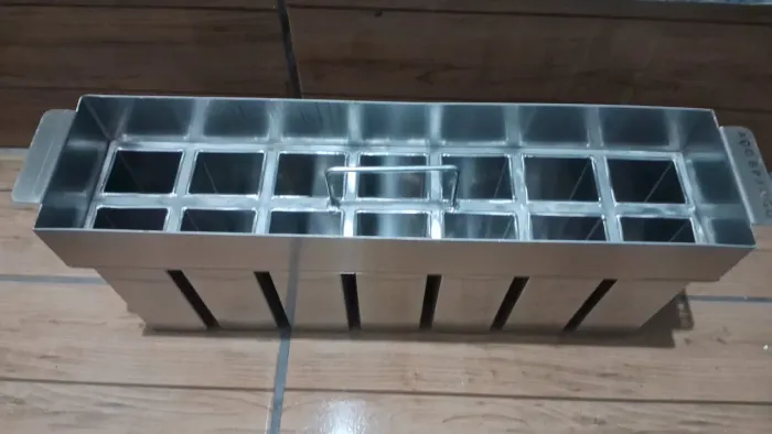 Forma para gelo saborizado