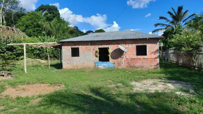 Casa na comunidade monte sinais Am 254 estrada de Autazes