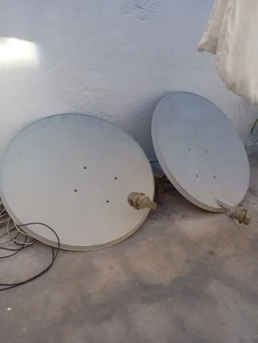 Vendi- se antenas de TV Funcionando perfeitamente
